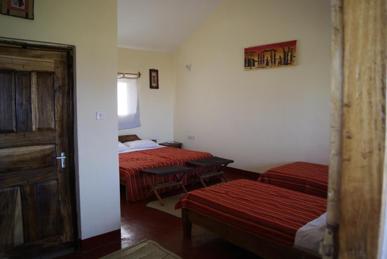 African Sunrise Lodge And Campsite Mto wa Mbu Ngoại thất bức ảnh