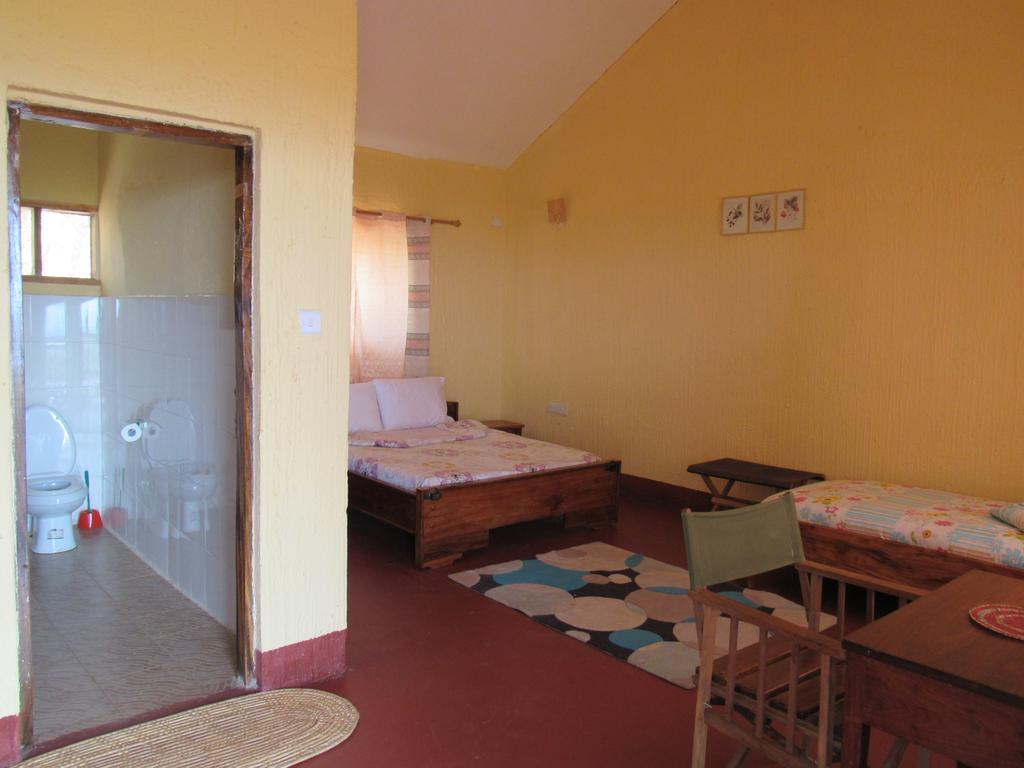 African Sunrise Lodge And Campsite Mto wa Mbu Ngoại thất bức ảnh